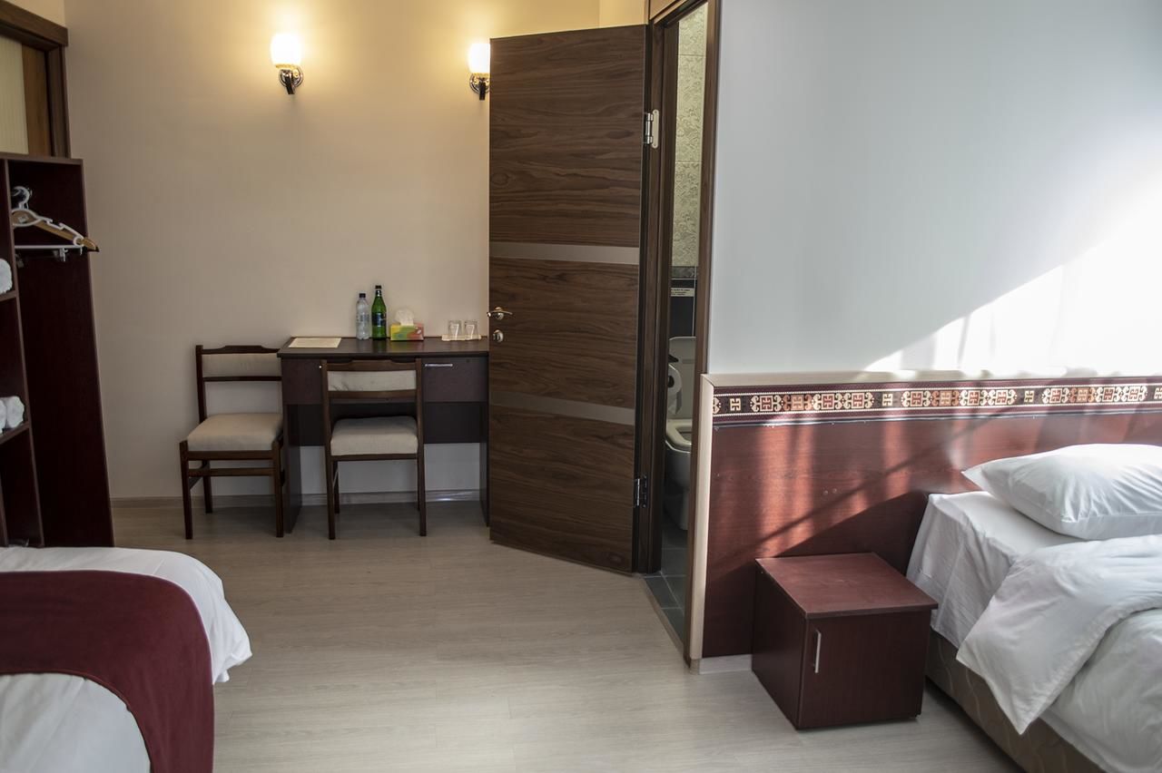 Гостевой дом Stone Art Guest House & Camping Pemzashen
