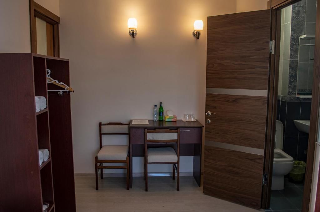 Гостевой дом Stone Art Guest House & Camping Pemzashen