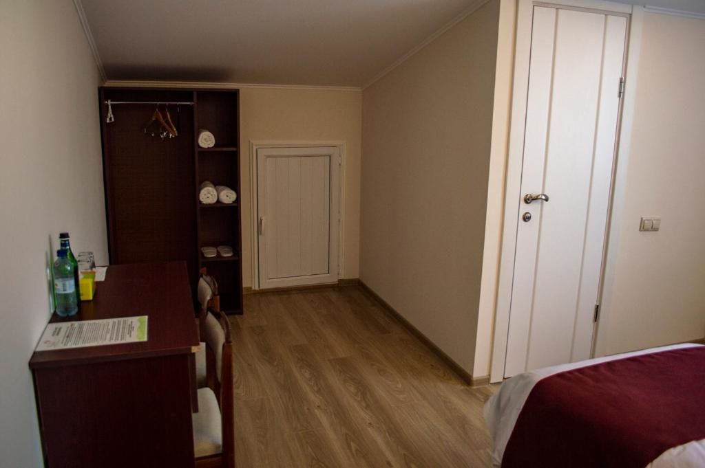 Гостевой дом Stone Art Guest House & Camping Pemzashen